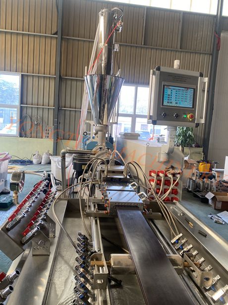 Yongte Plastic Machinery: Fahren Sie die WPC -Bodenbelagindustrie in neue Höhen