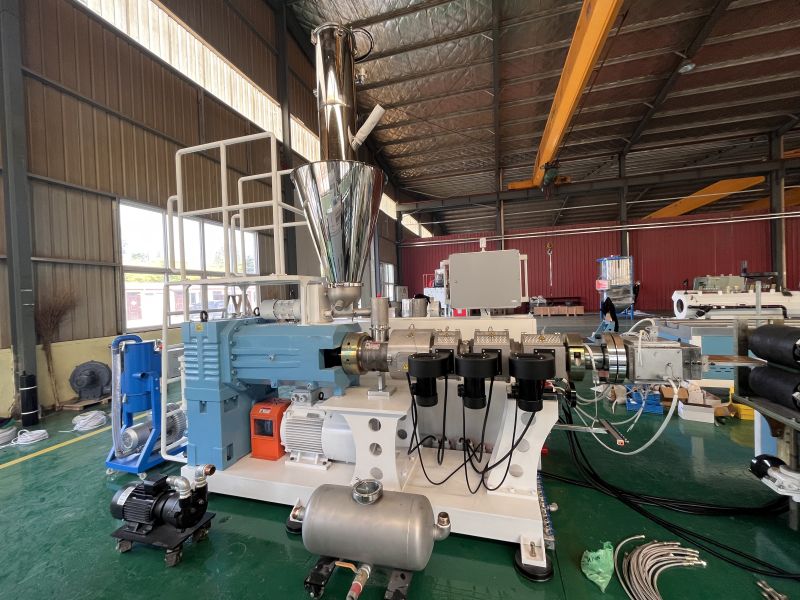 Wie man die Aufrechterhaltung des holzplastischen konischen Twin-Screw-Extruders durchführt