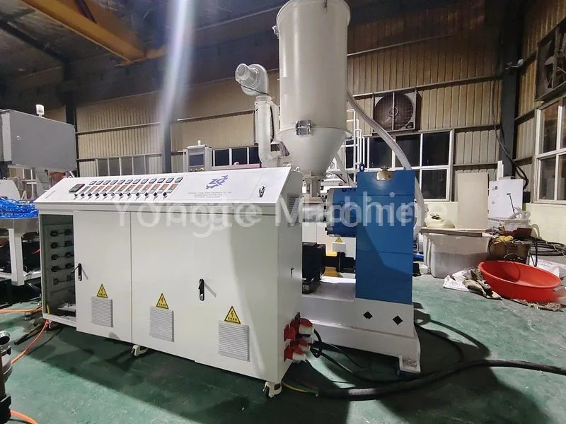 feeding system of Plastic Wood Machine