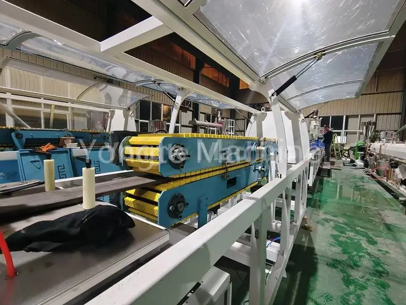 traction equipment of Plastic Wood Machine