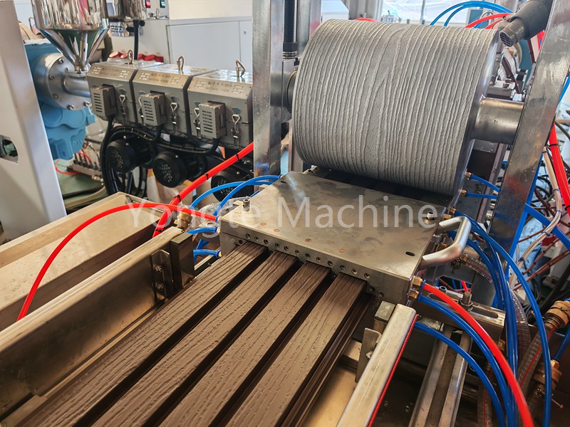 Holzplastikmaschine/WPC-Wandtafel Co-Extrusion-Maschine