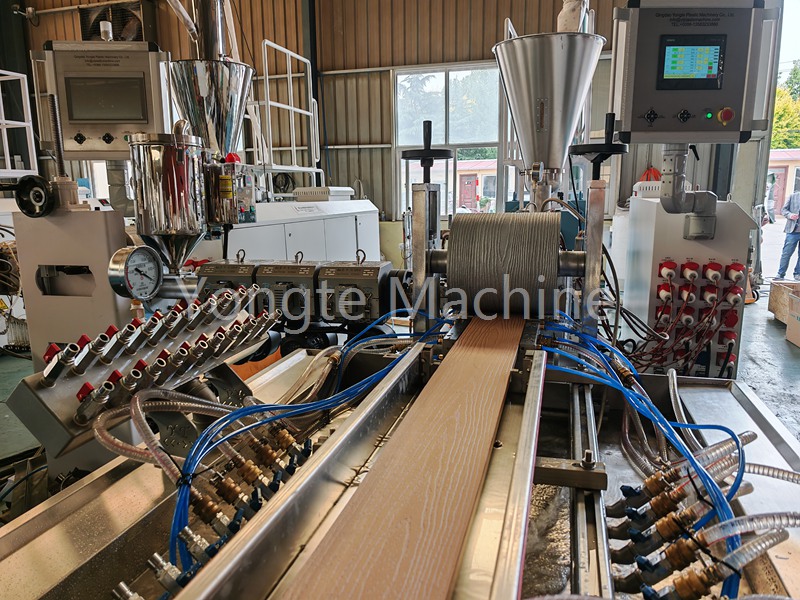 WPE -Holz -Kunststoff -Zusammensetzung WPC -Extrusionsmaschine