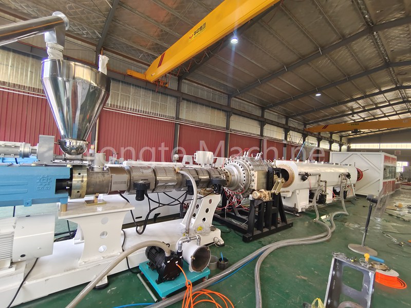 Yongte 280-560 mm PVC-Rohrextrusionsmaschine fertiggestellt