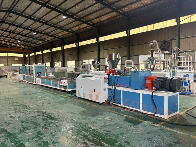 Der PVC -Pflanze -Extruder von Yongte Plastic Machinery führt den neuen Trend der Produktion der Agraranlagen an