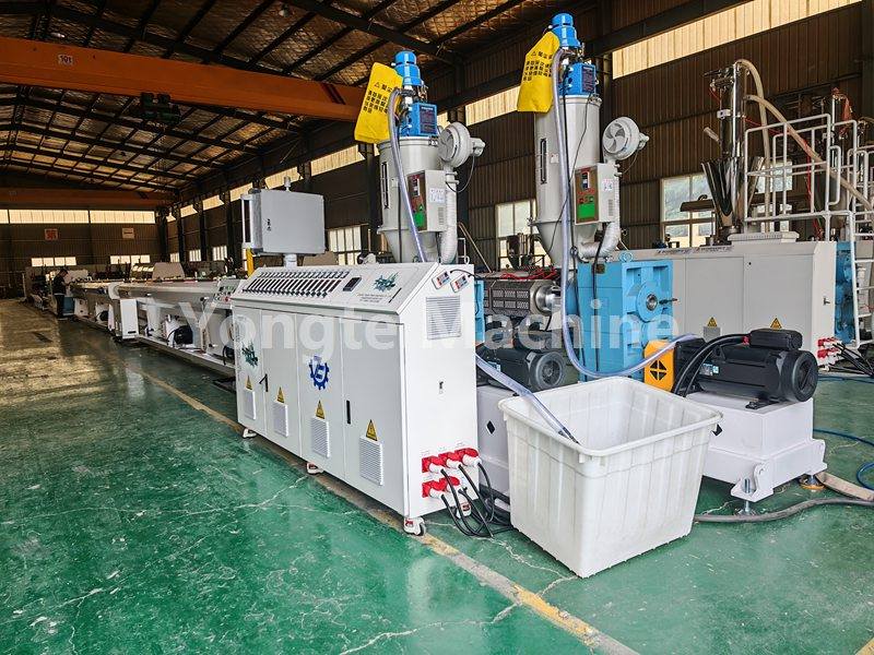 Yongte-Extruder mit Servomotor ausgestattet