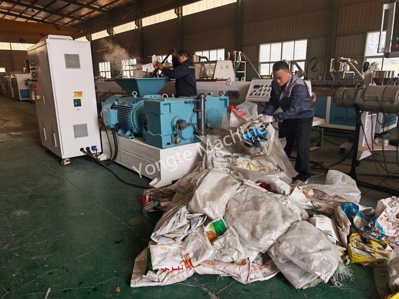 Paralleler Doppelschneckenextruder Afrika Recycling von Kunststofffolien
